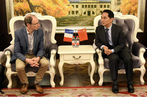 1550564729341345.png 刘正君619.png